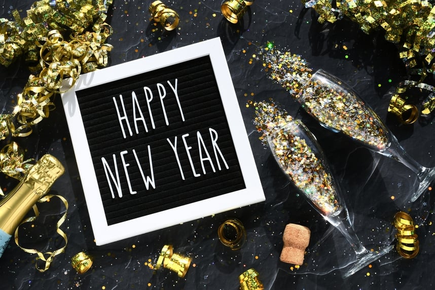 Vini, spirits e bollicine immancabili a Capodanno: come iniziare l'anno nuovo con il botto